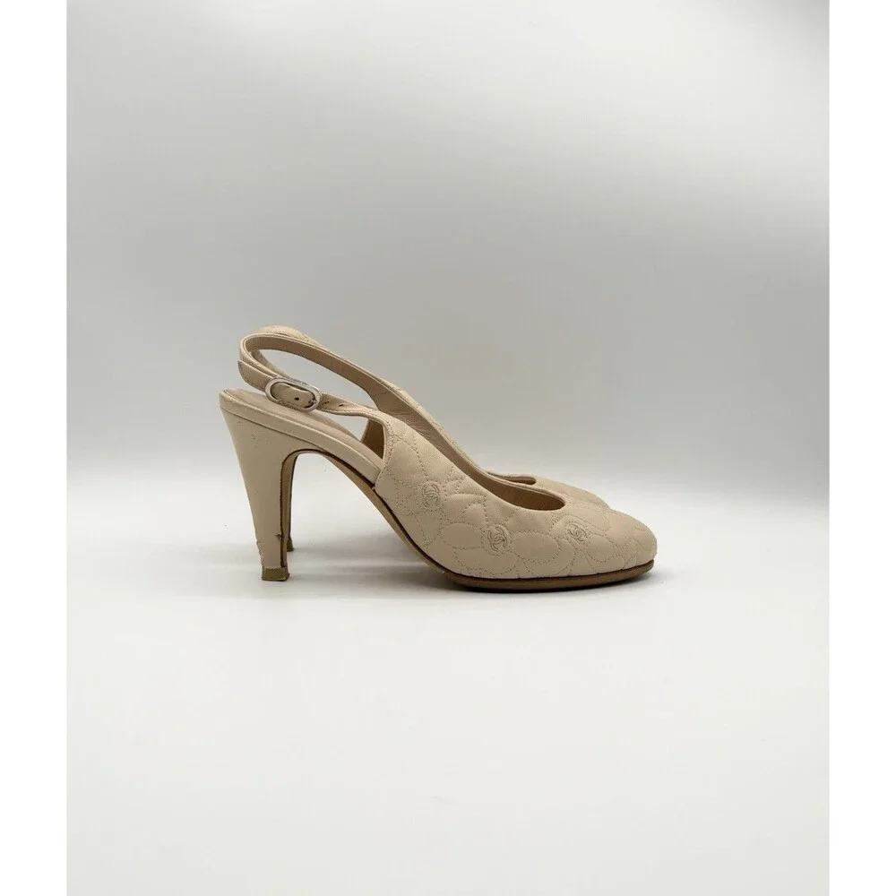 CHANEL beige slingback